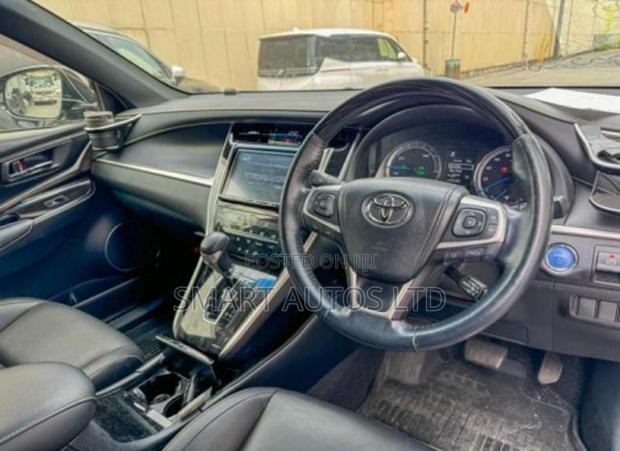 Toyota Harrier Hybrid Premium 2018 Black