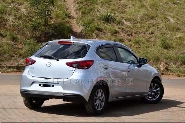 Mazda 2 2020 Silver