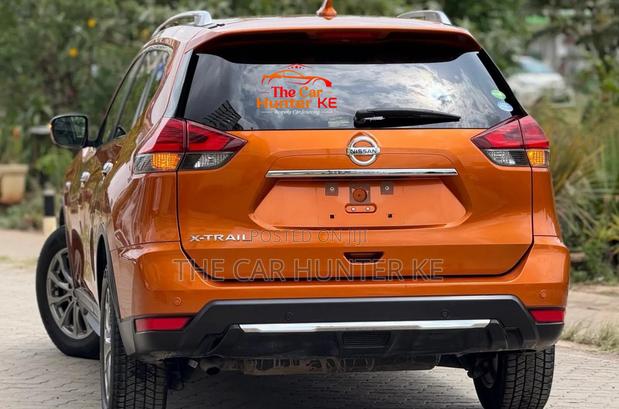 Nissan X-Trail 2018 Orange