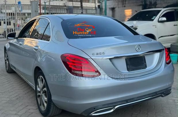 Mercedes-Benz C200 2016 Silver
