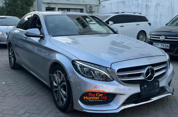 Mercedes-Benz C200 2016 Silver