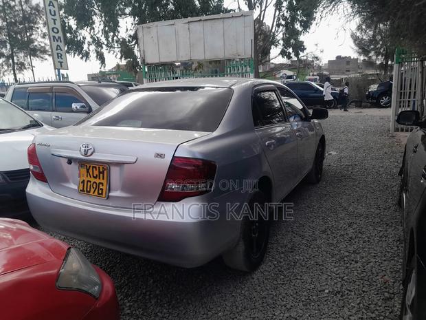 Toyota Axio 2010 Silver