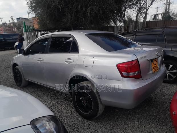 Toyota Axio 2010 Silver