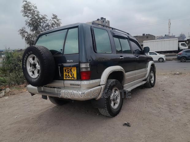 Isuzu Trooper 1998 Green