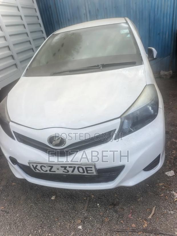 Toyota Vitz 2013 White