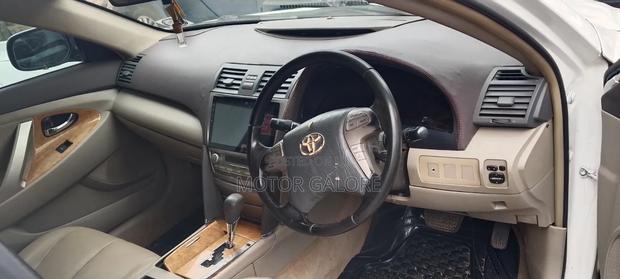 Toyota Camry 2.4 XLi Automatic 2006 White