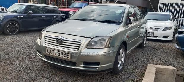 Toyota Avensis Verso Automatic 2004 Silver