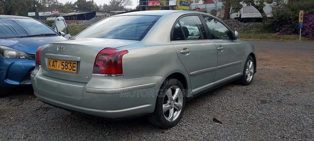Toyota Avensis Verso Automatic 2004 Silver