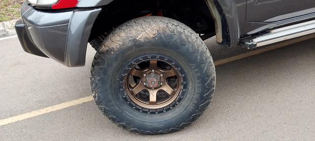 Nissan Patrol 1999 Red