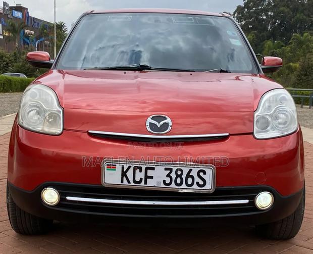 Mazda Verisa 2008 Red