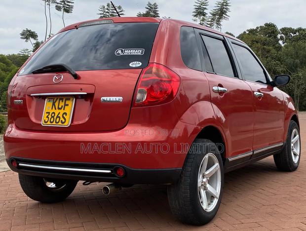 Mazda Verisa 2008 Red