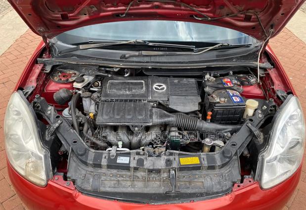 Mazda Verisa 2008 Red