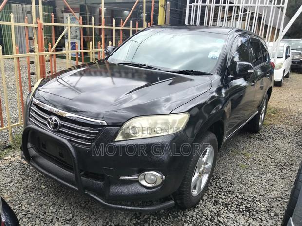 Toyota Vanguard 2012 Black