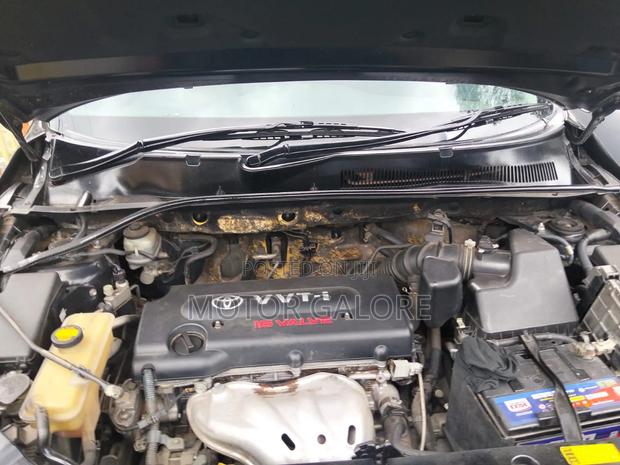 Toyota Vanguard 2012 Black