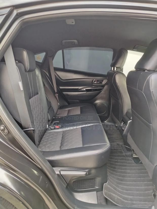 Toyota Harrier 2020 Black