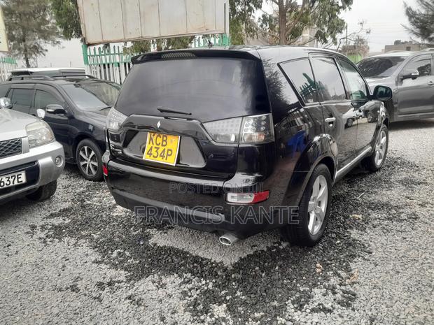 Mitsubishi Outlander 2010 Black