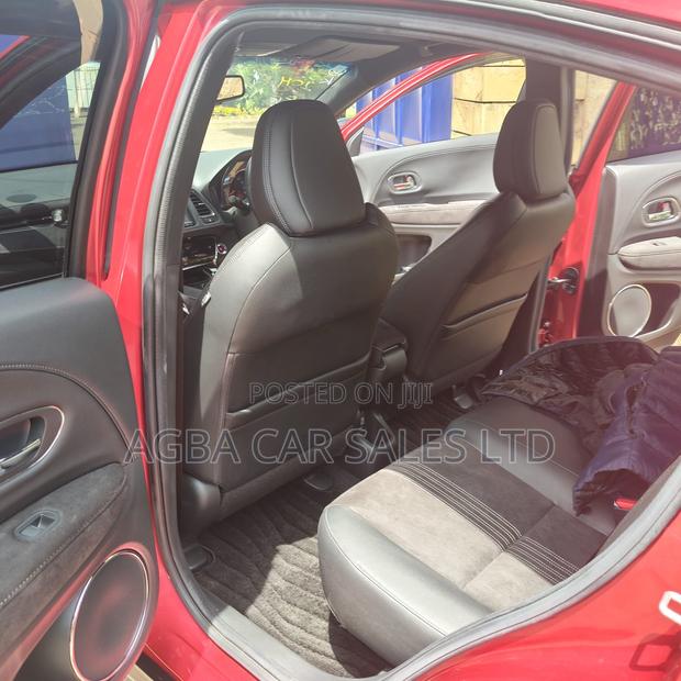 Honda Vezel 1.5 Hybrid 2WD 2019 Red