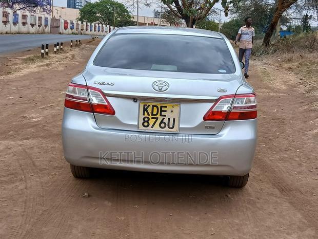 Toyota Premio 1.8 FWD 2013 Silver