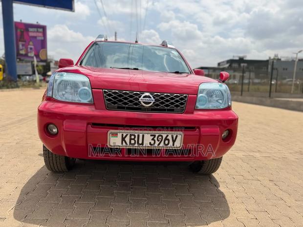 Nissan X-Trail 2006 Red