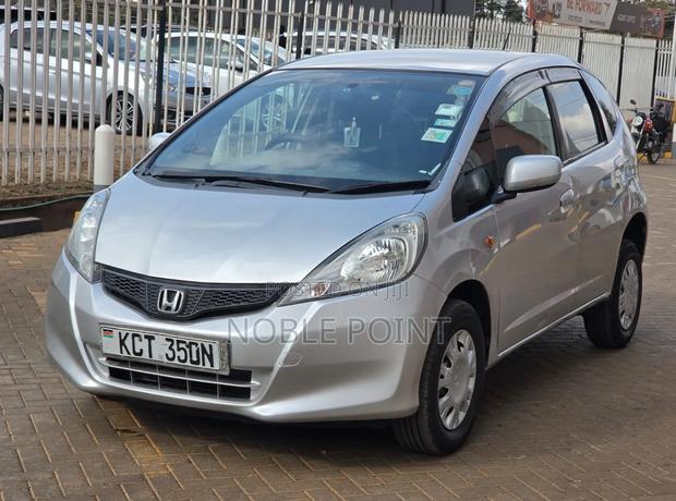 Honda Fit 2011 Silver