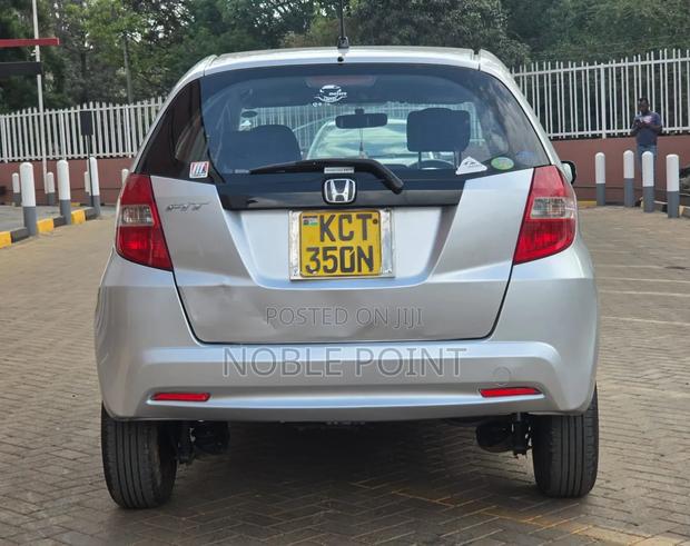 Honda Fit 2011 Silver