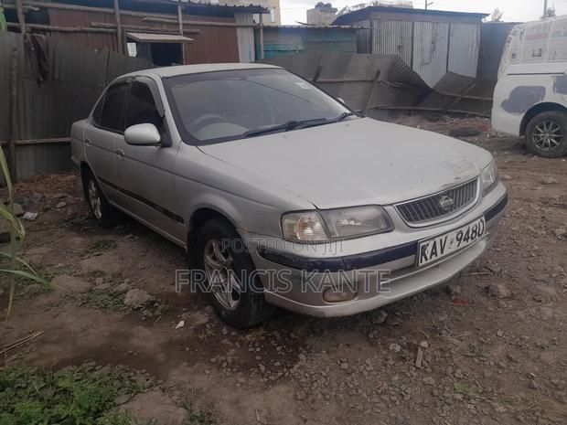 Nissan FB15 2001 Silver