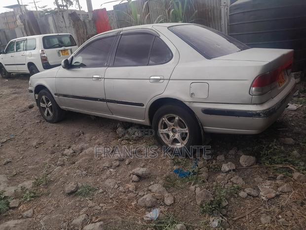 Nissan FB15 2001 Silver