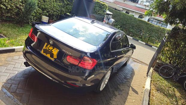 BMW 328i 2013 Blue