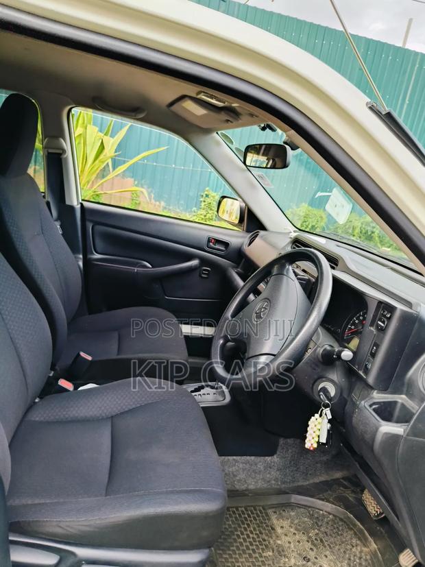 Toyota Probox 1.5 DX Comfort 2WD 2016 White