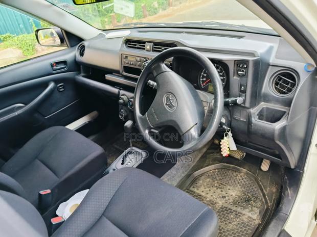 Toyota Probox 1.5 DX Comfort 2WD 2016 White