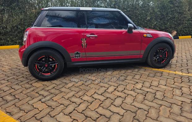 Mini Cooper 2013 Red