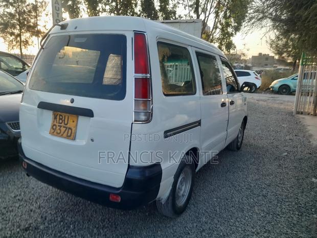 Toyota TownAce 2001 White