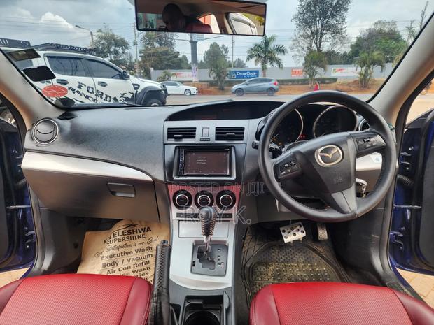Mazda Axela 2011 Blue