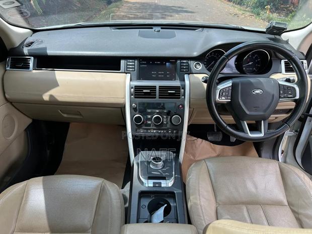 Land Rover Discovery Sport HSE LUX 2015 White