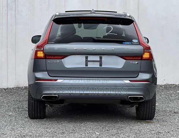 Volvo XC60 2019 Gray