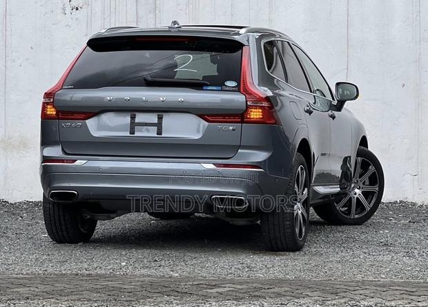 Volvo XC60 2019 Gray