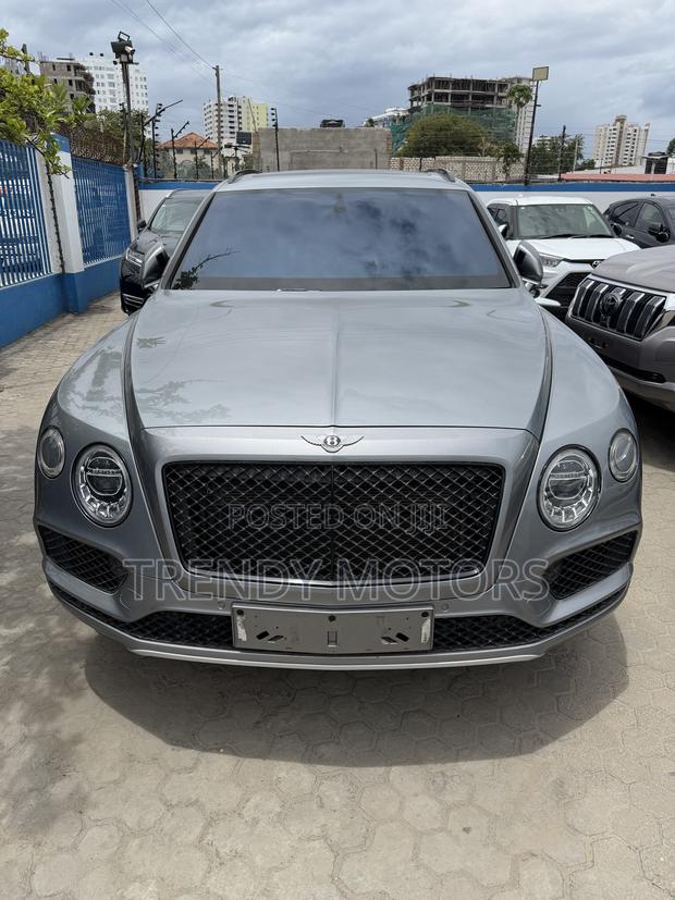Bentley Bentayga 2017 Gray