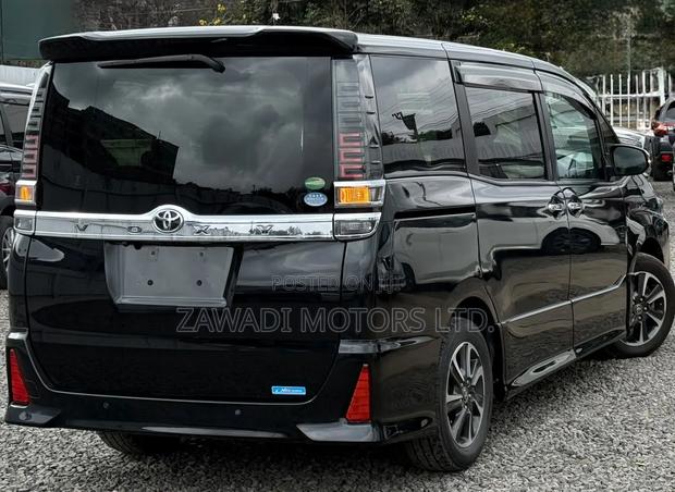Toyota Voxy 2019 Black