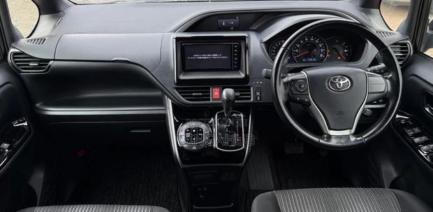Toyota Voxy 2019 Matt Black