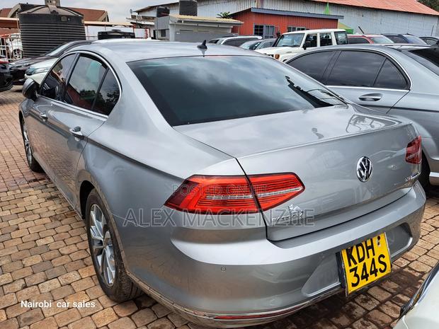 Volkswagen Passat 2015 Silver