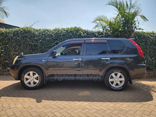 Nissan X-Trail 2010 Black