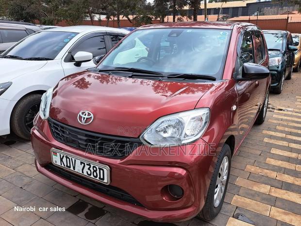 Toyota Passo 2018 Red