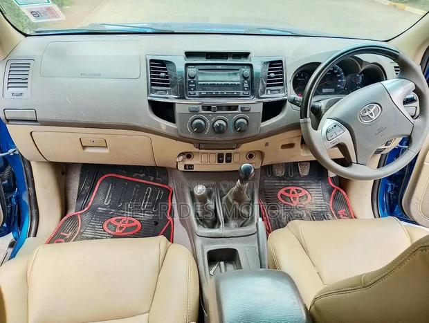 Toyota Fortuner 3.0 D AWD 2012 Blue