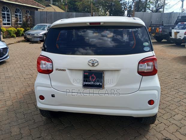 Toyota Passo 2018 White