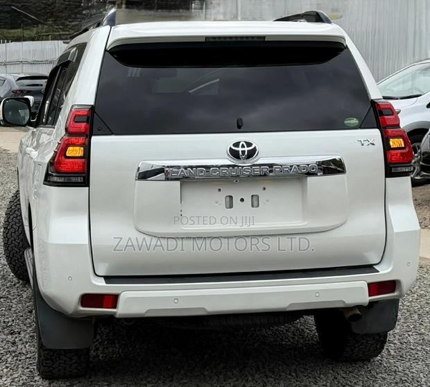 Toyota Land Cruiser Prado 2.8 2019 Pearl