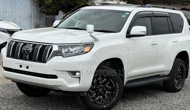 Toyota Land Cruiser Prado 2.8 2019 Pearl