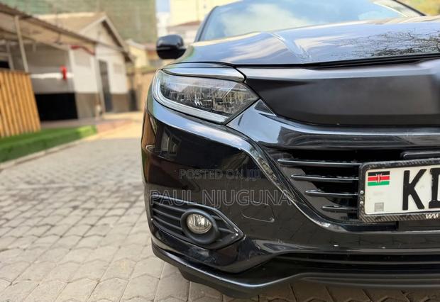 Honda Vezel 2018 Black