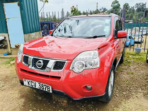 Nissan X-Trail 2.0 Petrol XE 2012 Red