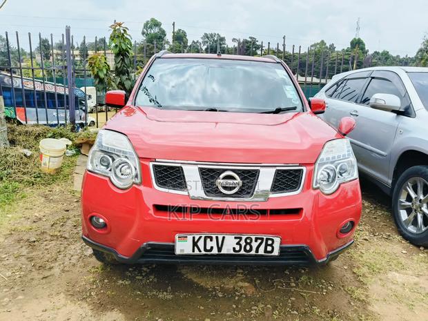 Nissan X-Trail 2.0 Petrol XE 2012 Red