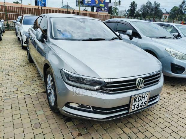 Volkswagen Passat 2015 Silver